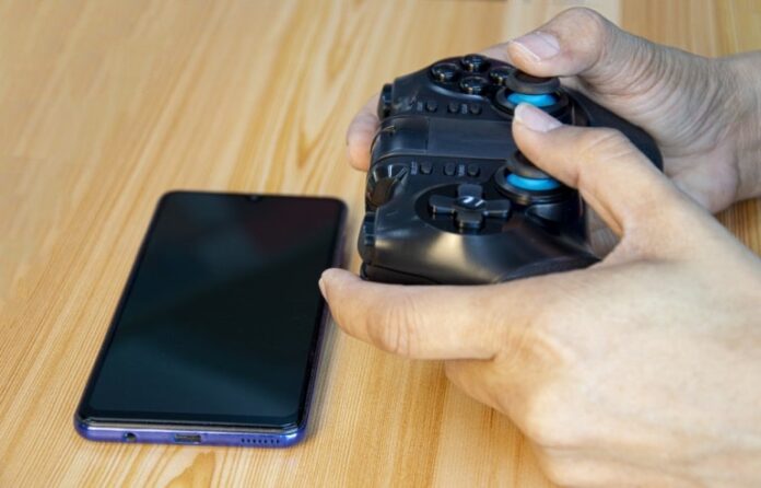 why you should play mobile games with a controller
