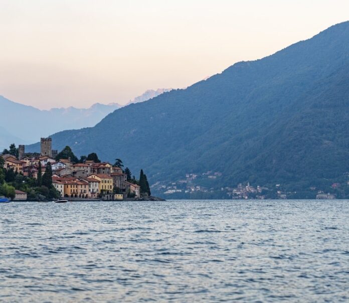 why lake como is one of the most beautiful places in italy