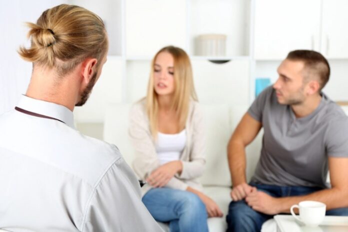 the pros and cons of outpatient drug rehab centers