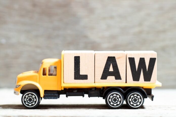 how an atlanta truck accident lawyer can assist you