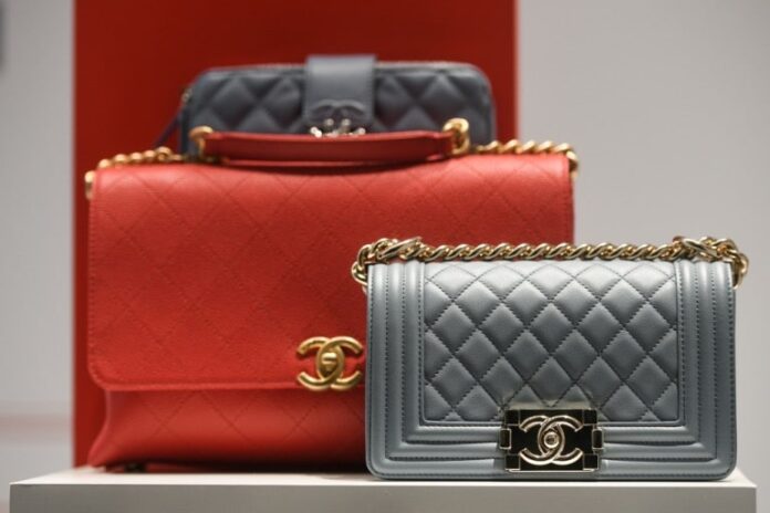 how to spot a real deal when it comes to second hand chanel bags