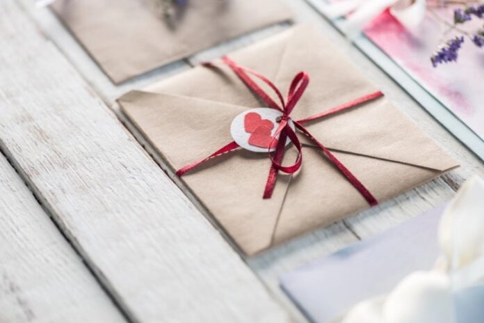 the ultimate guide to modern wedding invitations